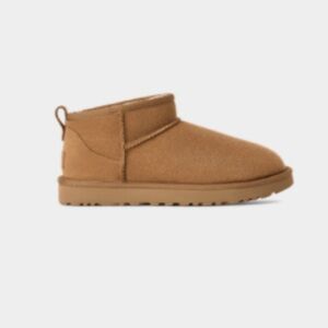 NEW WITH TAGS classic ugg ultra mini